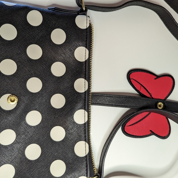 Authentic Disney Parks Minnie Mouse Purse with Bow Tie and Polka Dots - Picture 6 of 14